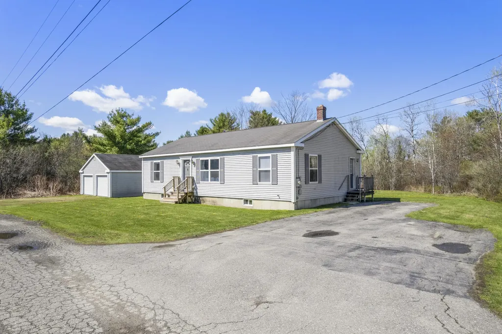 13 Liberty Drive West Gardiner ME 04345