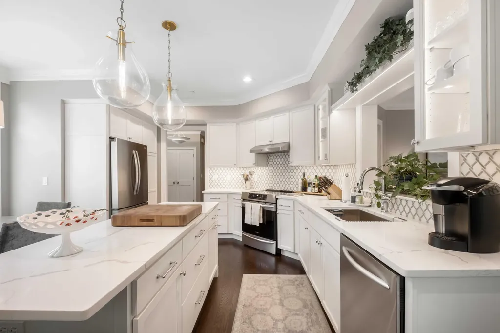 100 Shepards Cove Road Kittery ME 03904