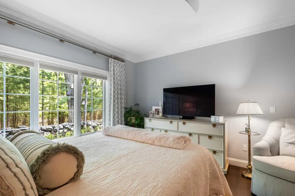 100 Shepards Cove Road Kittery ME 03904