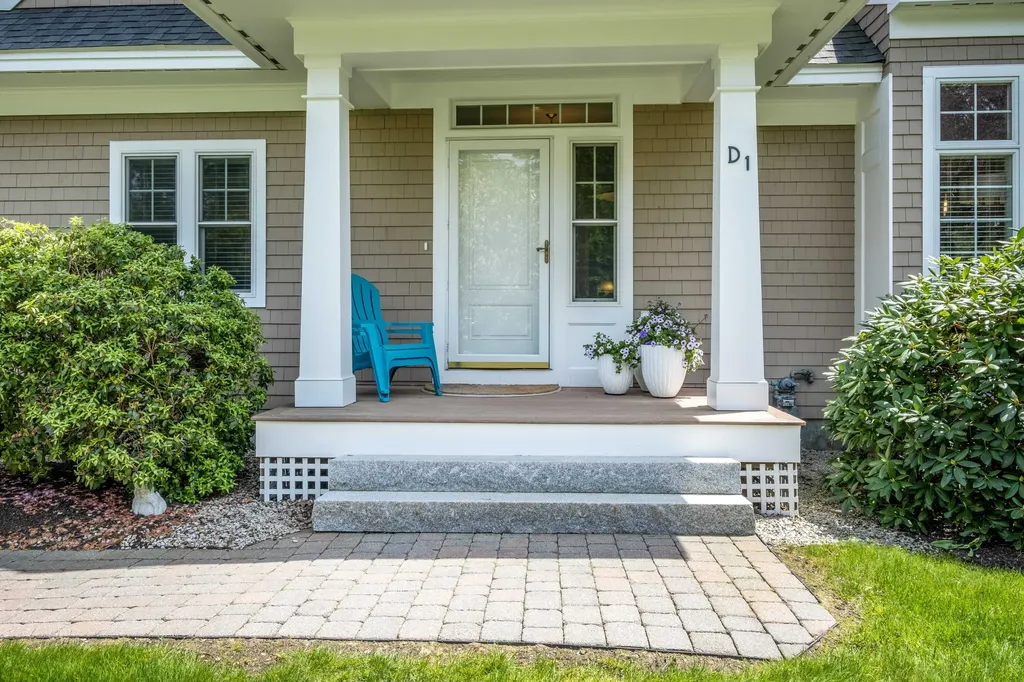 100 Shepards Cove Road Kittery ME 03904