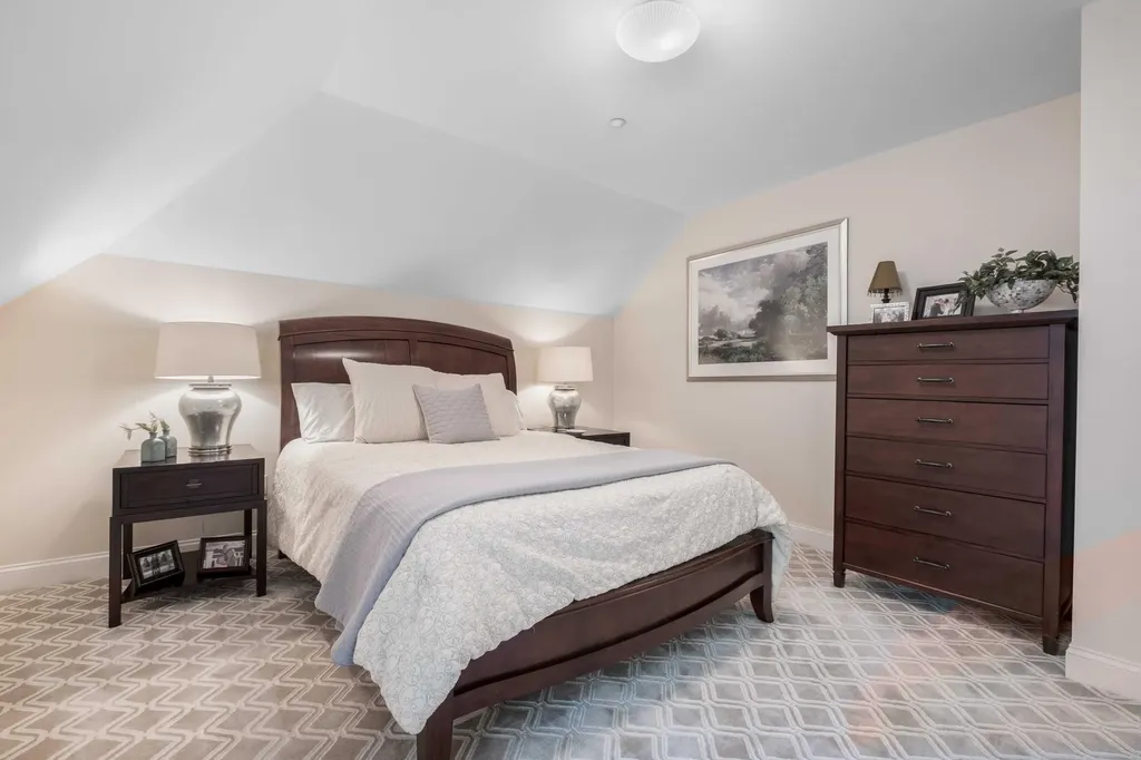 100 Shepards Cove Road Kittery ME 03904