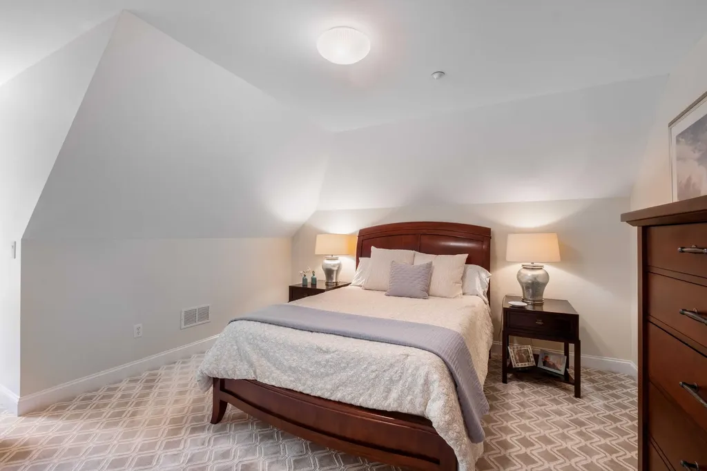 100 Shepards Cove Road Kittery ME 03904