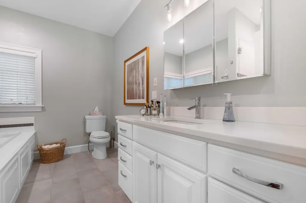 100 Shepards Cove Road Kittery ME 03904