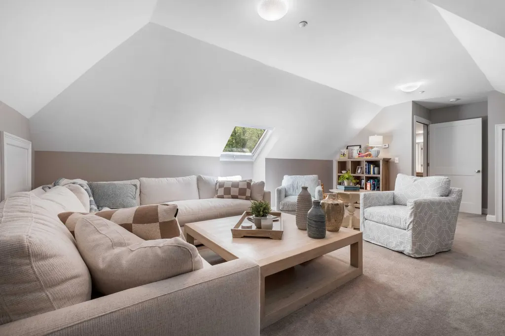 100 Shepards Cove Road Kittery ME 03904