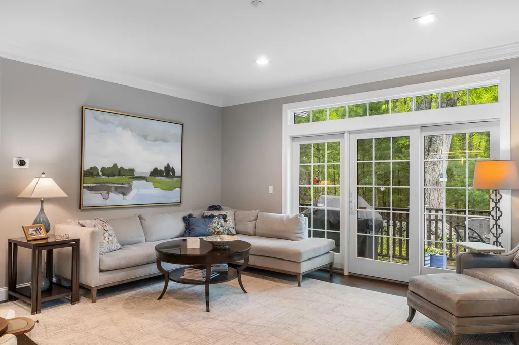 100 Shepards Cove Road Kittery ME 03904