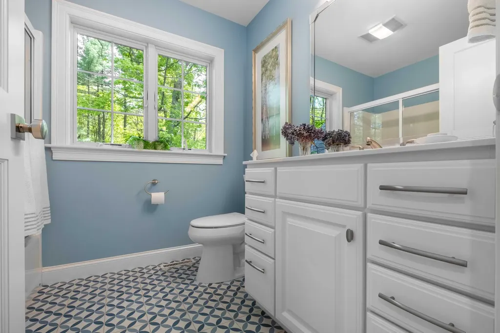100 Shepards Cove Road Kittery ME 03904