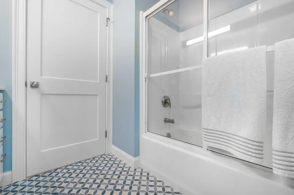 100 Shepards Cove Road Kittery ME 03904