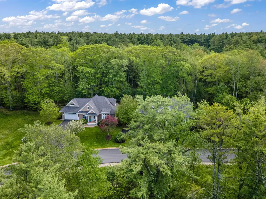 100 Shepards Cove Road Kittery ME 03904