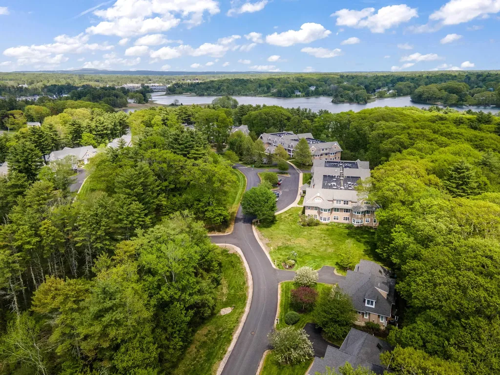 100 Shepards Cove Road Kittery ME 03904