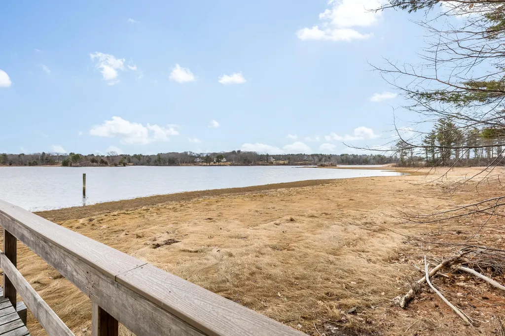 100 Shepards Cove Road Kittery ME 03904