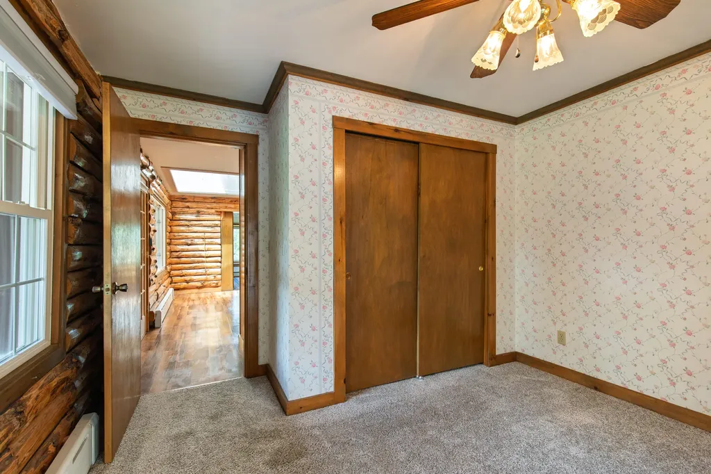 23 Massasoit Drive Bristol ME 04554
