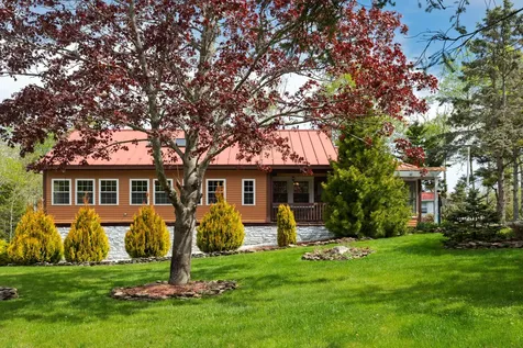 23 Massasoit Drive Bristol ME 04554