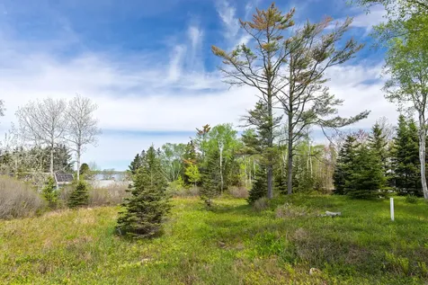 23 Massasoit Drive Bristol ME 04554