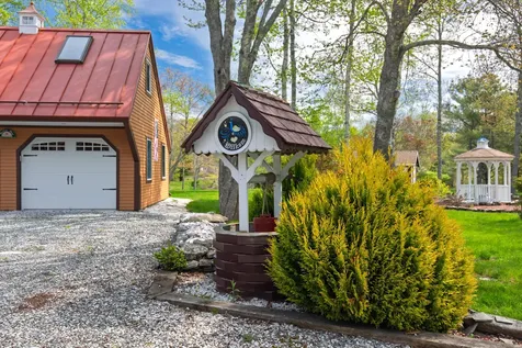 23 Massasoit Drive Bristol ME 04554