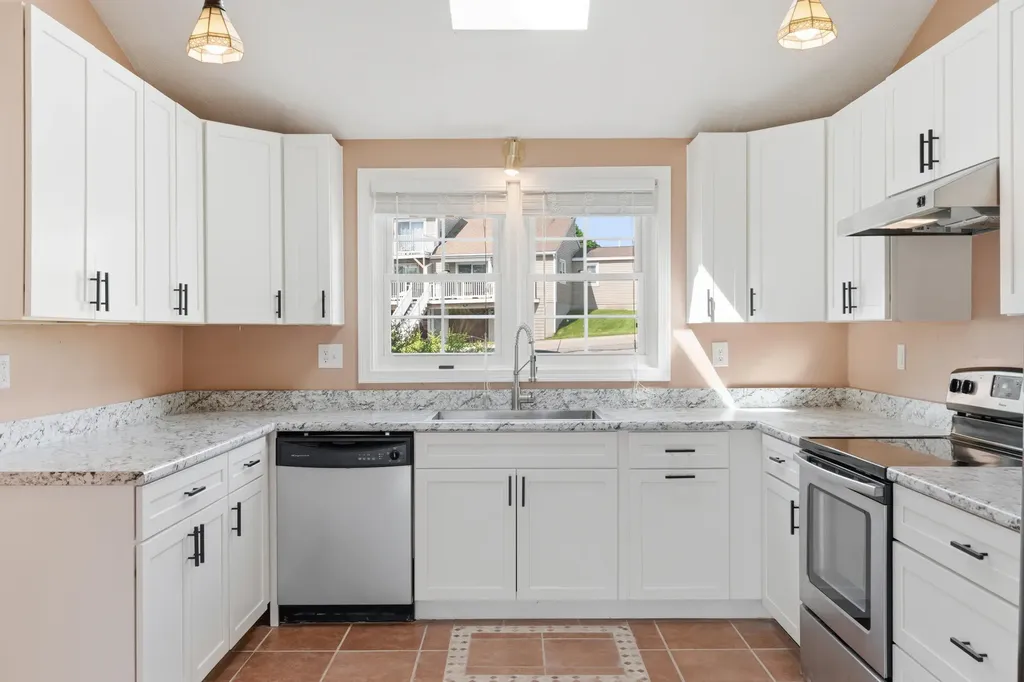 7 Meadow Drive North Berwick ME 03906
