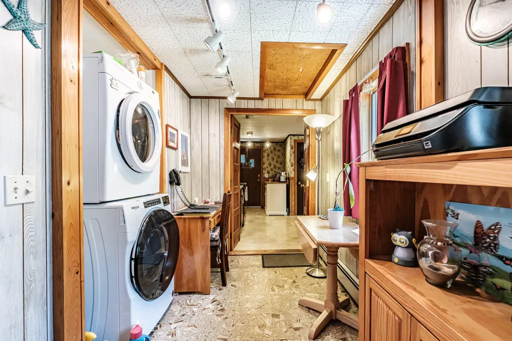 8 Percy Hawkes Road Windham ME 04062