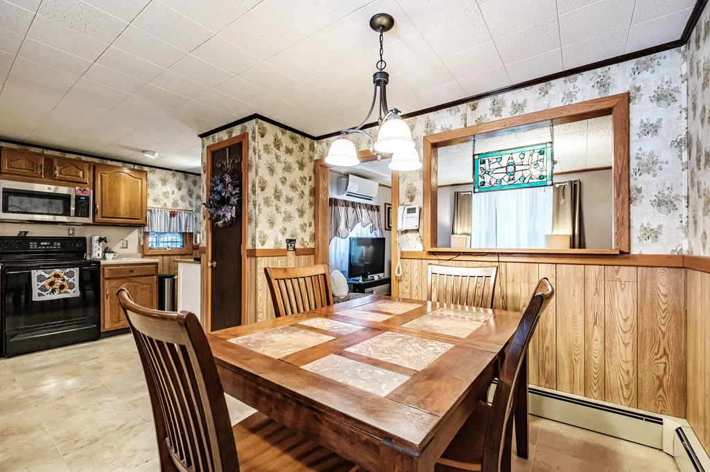 8 Percy Hawkes Road Windham ME 04062
