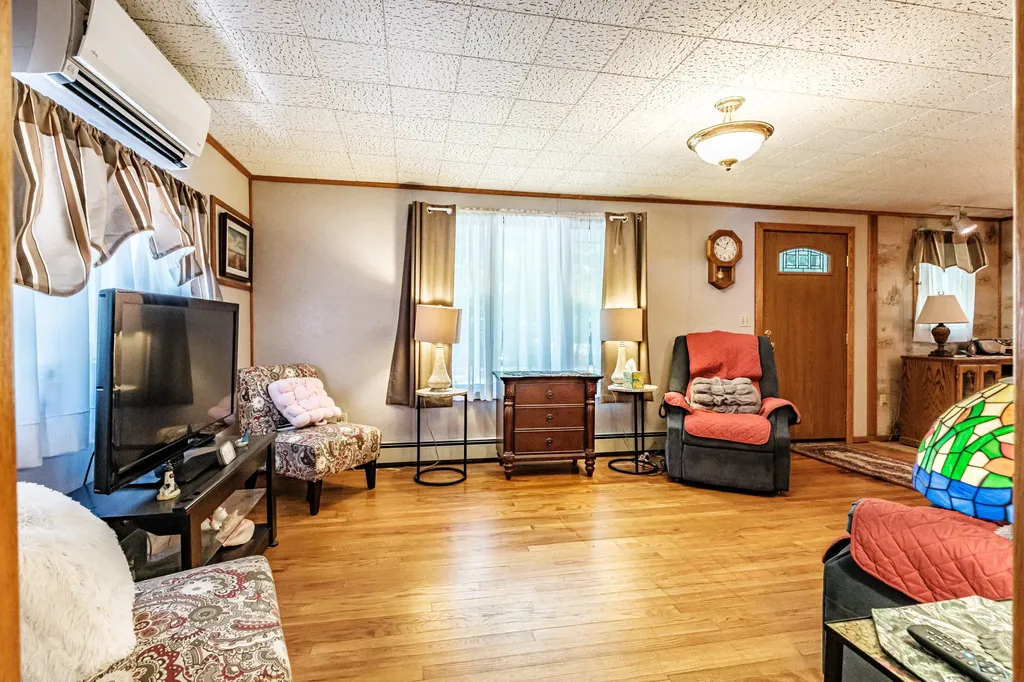 8 Percy Hawkes Road Windham ME 04062