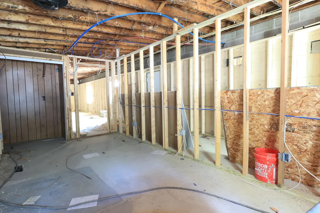 1597 Sanford Road Wells ME 04090
