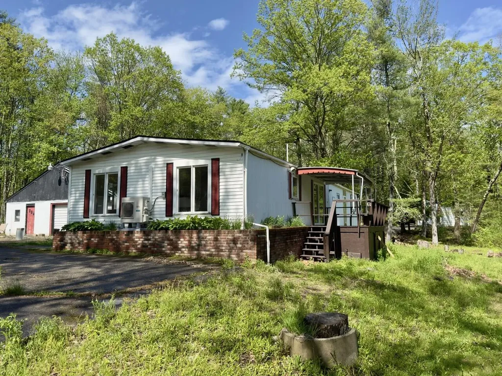 1597 Sanford Road Wells ME 04090