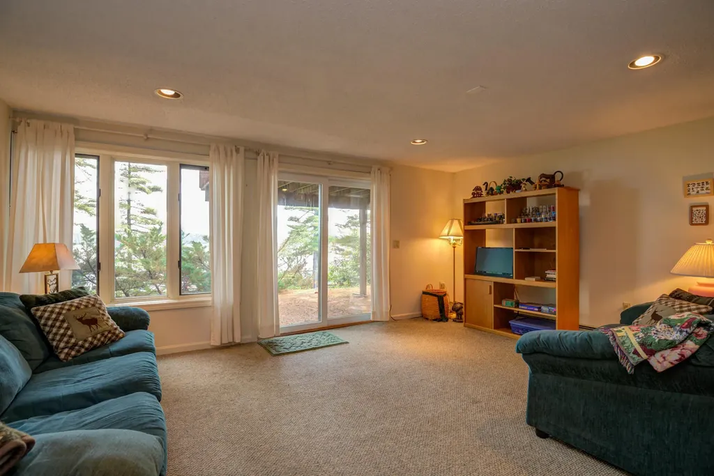 16 Millers Way Bridgton ME 04009