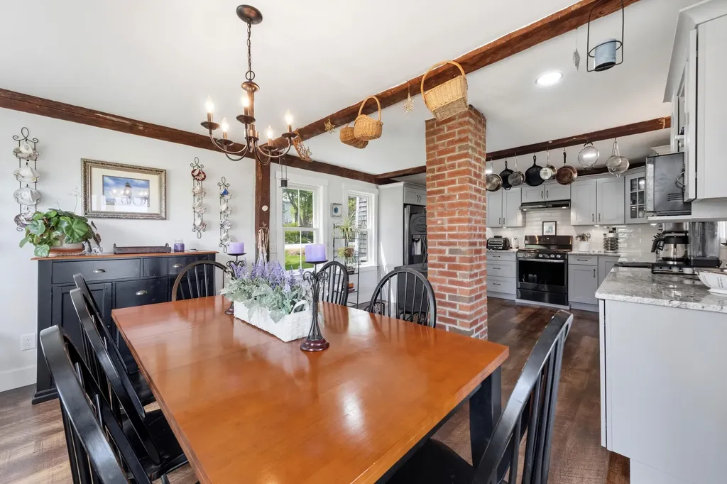 1046 Dutch Neck Road Waldoboro ME 04572
