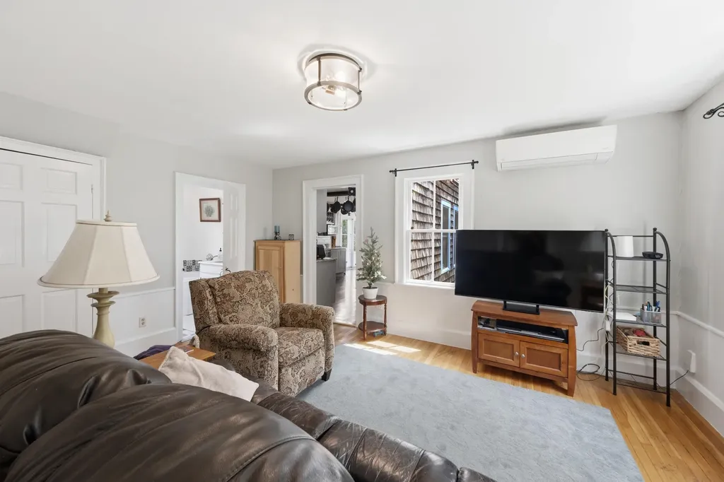 1046 Dutch Neck Road Waldoboro ME 04572