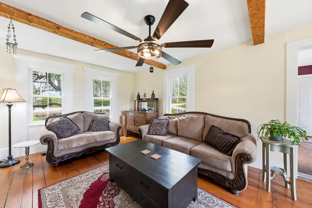 1046 Dutch Neck Road Waldoboro ME 04572