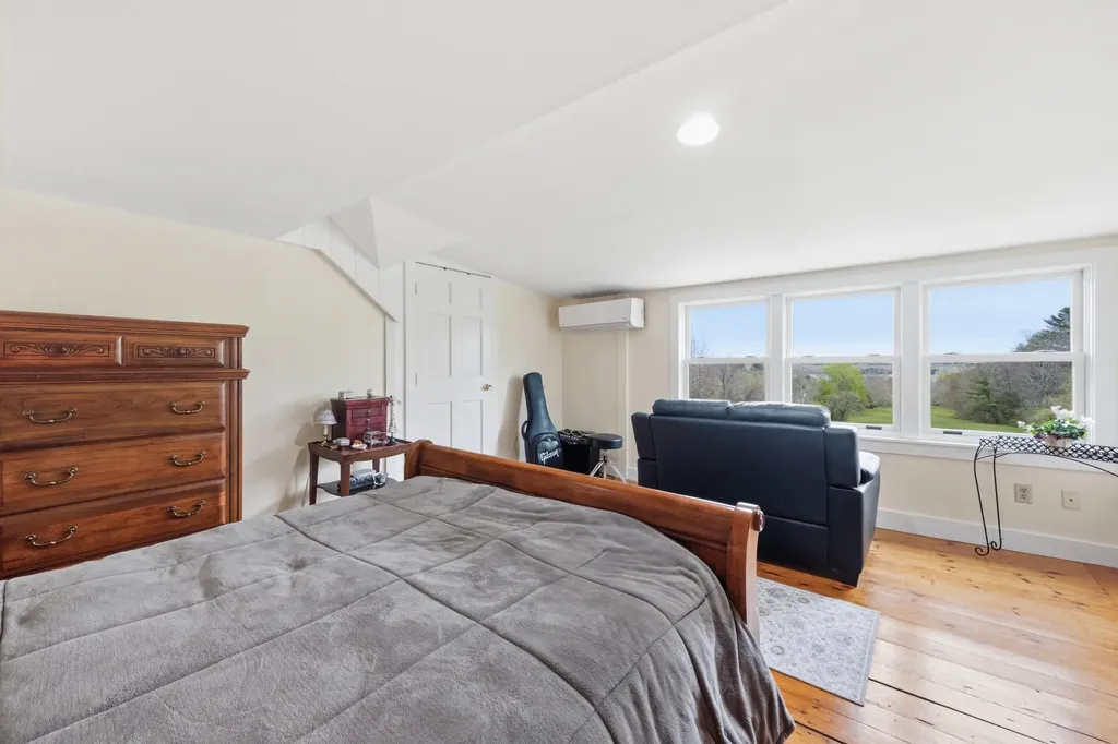 1046 Dutch Neck Road Waldoboro ME 04572