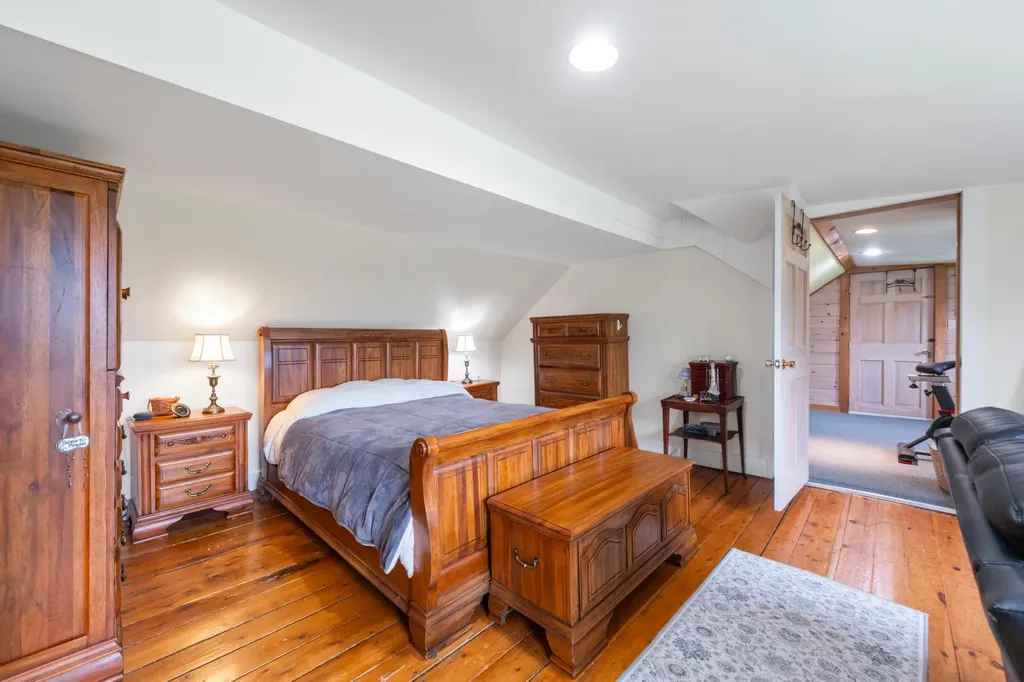 1046 Dutch Neck Road Waldoboro ME 04572