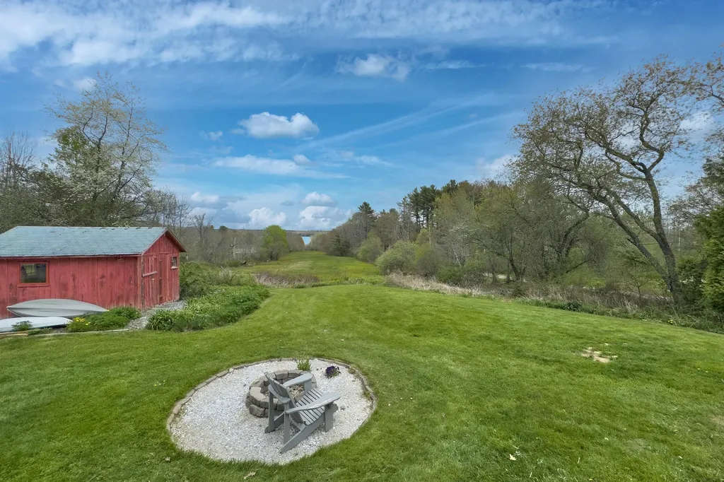 1046 Dutch Neck Road Waldoboro ME 04572