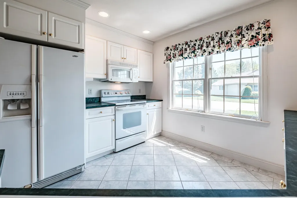 67 Southpointe Drive Scarborough ME 04074