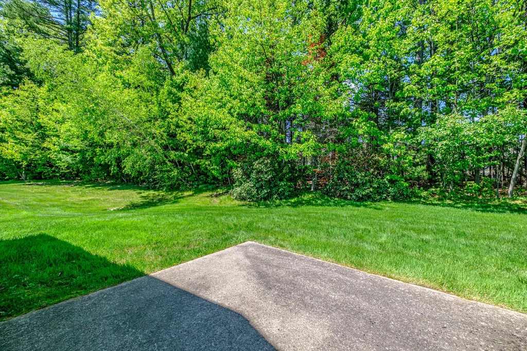 67 Southpointe Drive Scarborough ME 04074