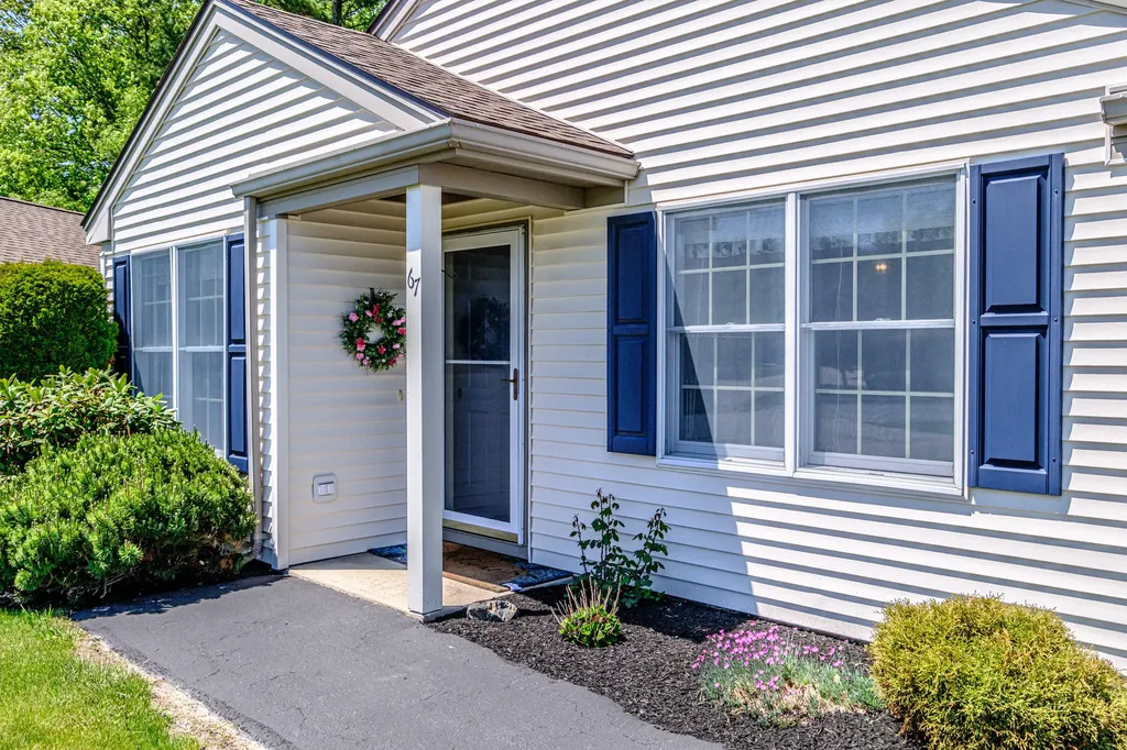 67 Southpointe Drive Scarborough ME 04074