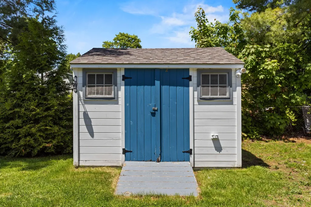 63 W Commonwealth Drive Portland ME 04103