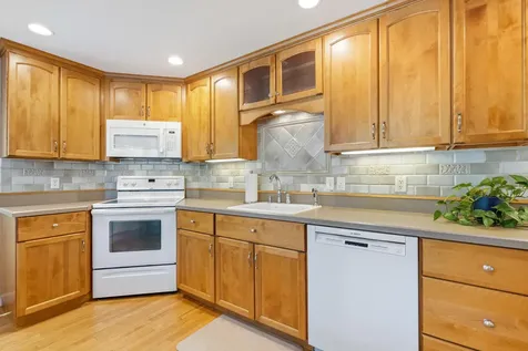 63 W Commonwealth Drive Portland ME 04103
