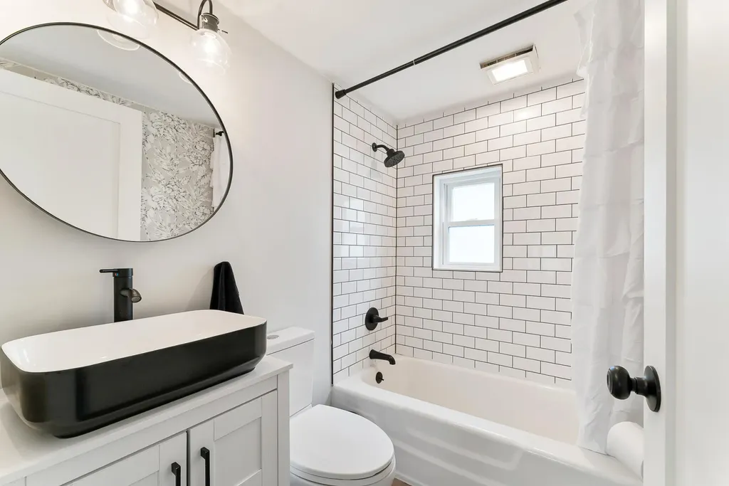 76 N Tibbetts Avenue Wells ME 04090
