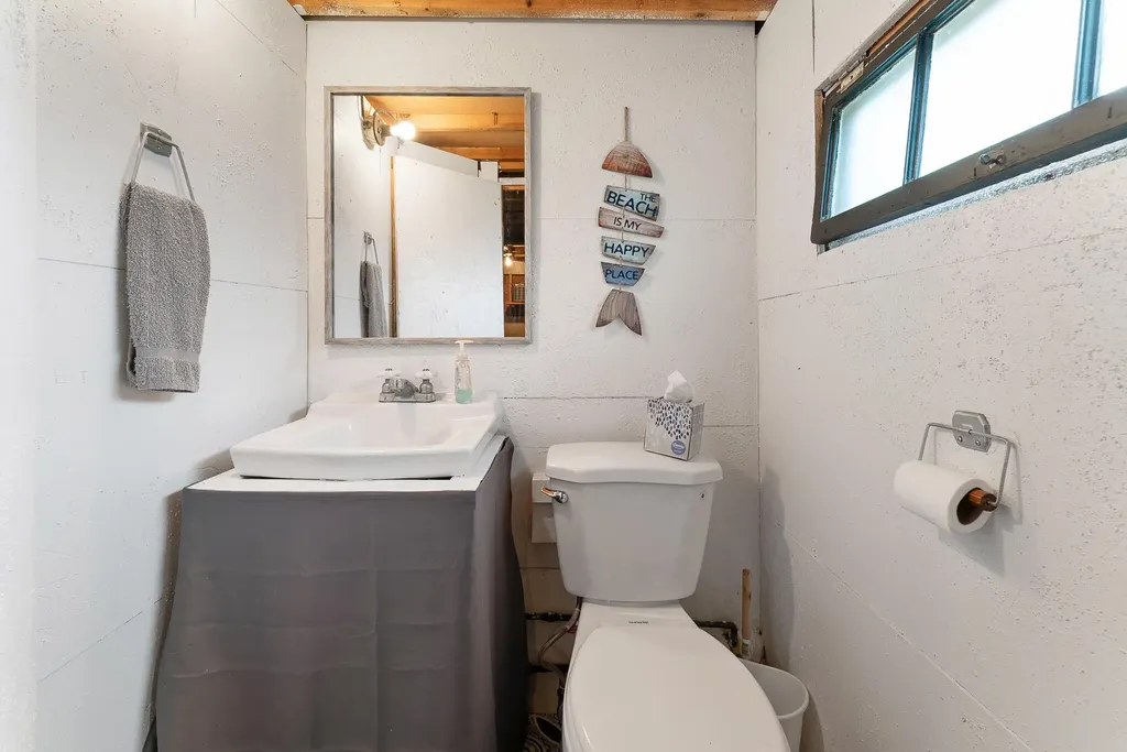 76 N Tibbetts Avenue Wells ME 04090