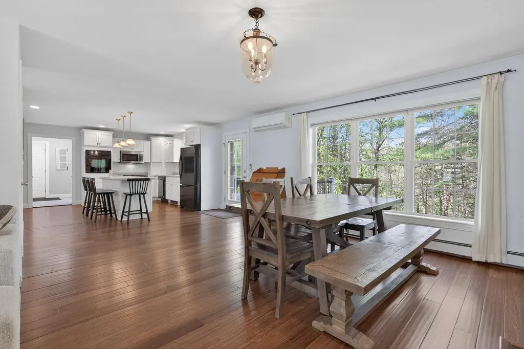 25 Hillview Lane Lewiston ME 04240