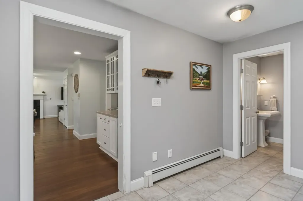25 Hillview Lane Lewiston ME 04240
