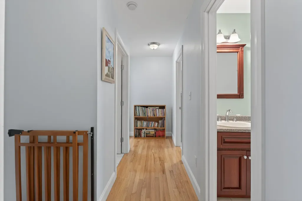 25 Hillview Lane Lewiston ME 04240