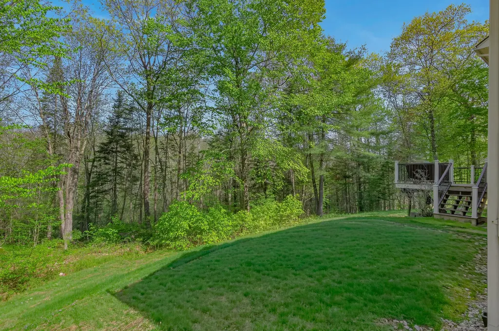 25 Hillview Lane Lewiston ME 04240