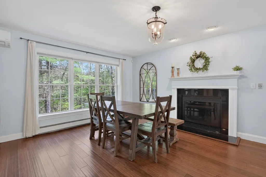 25 Hillview Lane Lewiston ME 04240