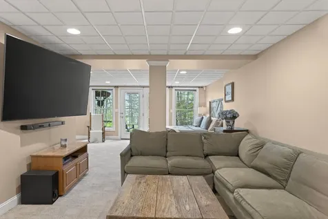 25 Hillview Lane Lewiston ME 04240