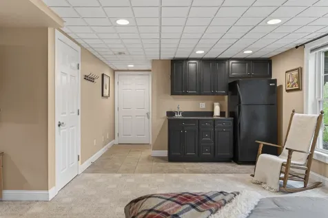 25 Hillview Lane Lewiston ME 04240