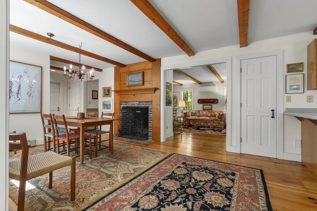 26 Stonebridge Circle Newcastle ME 04553