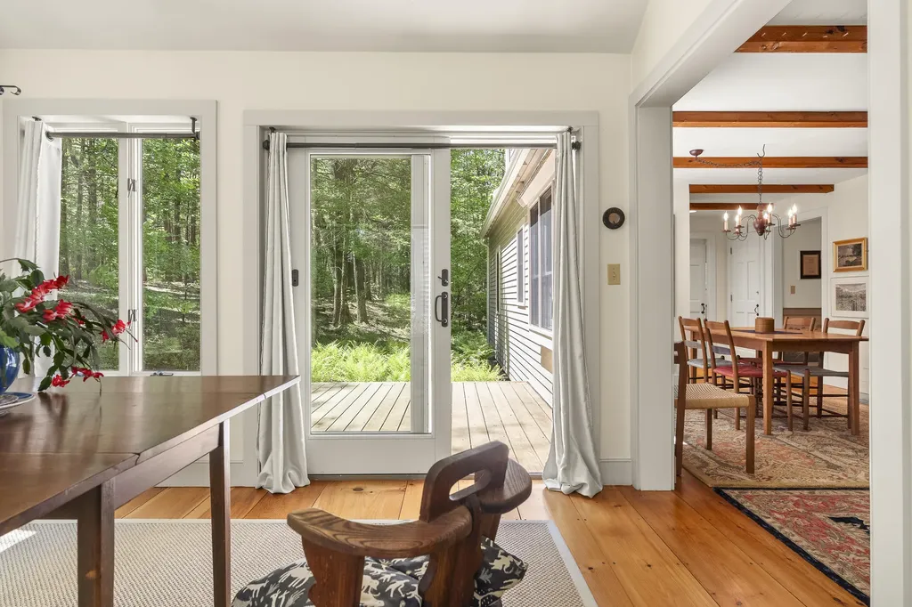 26 Stonebridge Circle Newcastle ME 04553