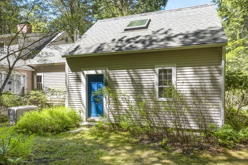 26 Stonebridge Circle Newcastle ME 04553