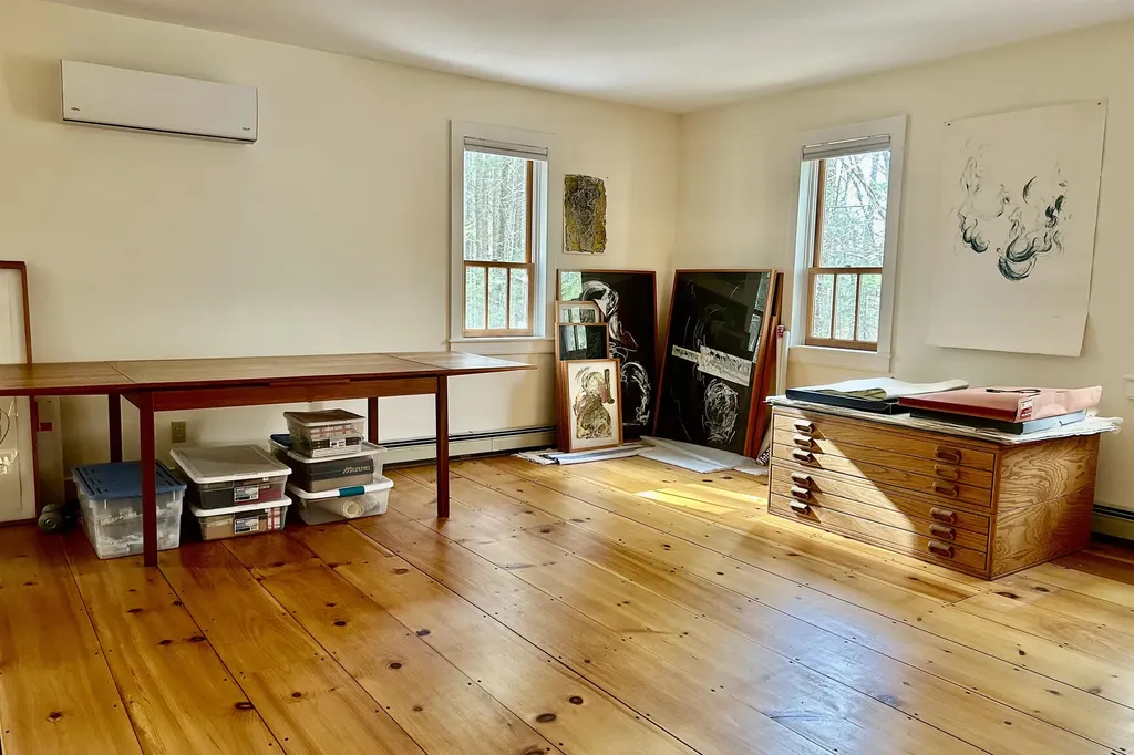 26 Stonebridge Circle Newcastle ME 04553