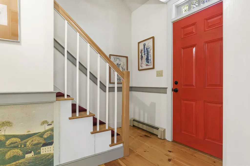 26 Stonebridge Circle Newcastle ME 04553
